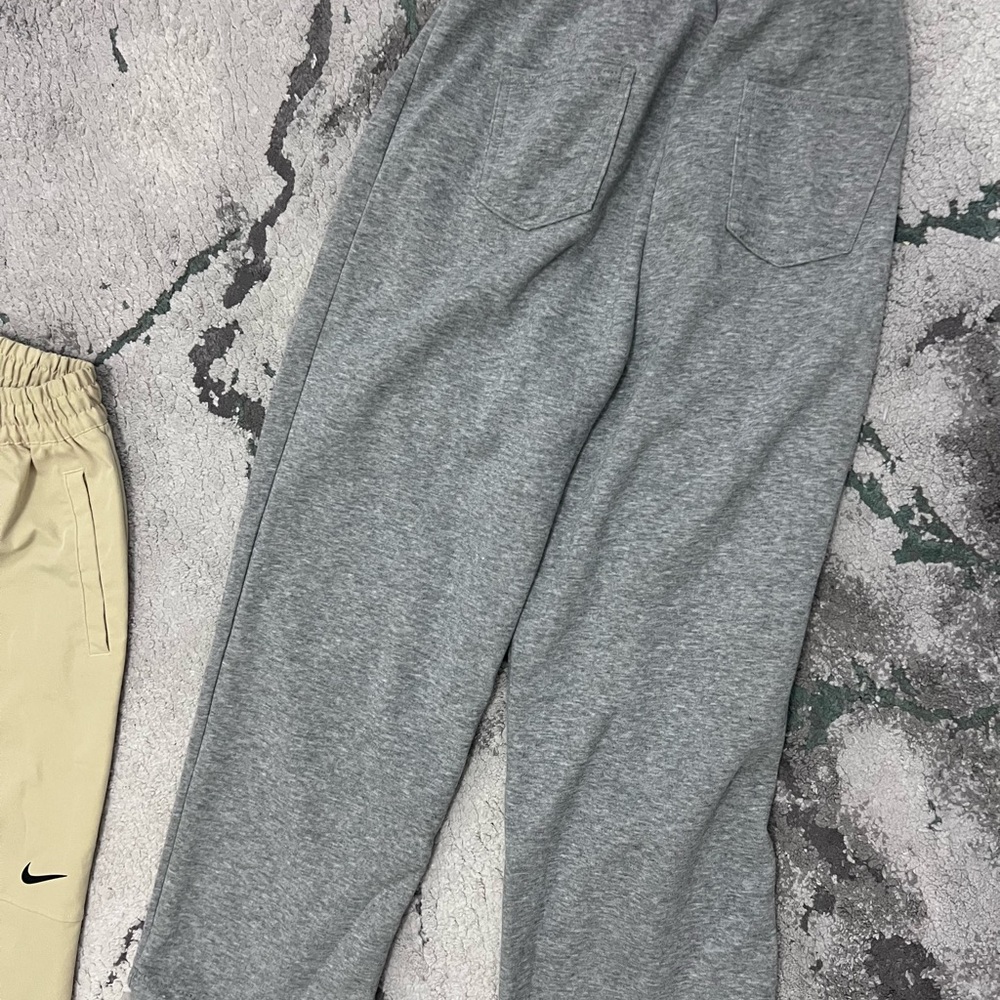 Amazon Gray Drawstring Sweatpants - Picture 3 of 3